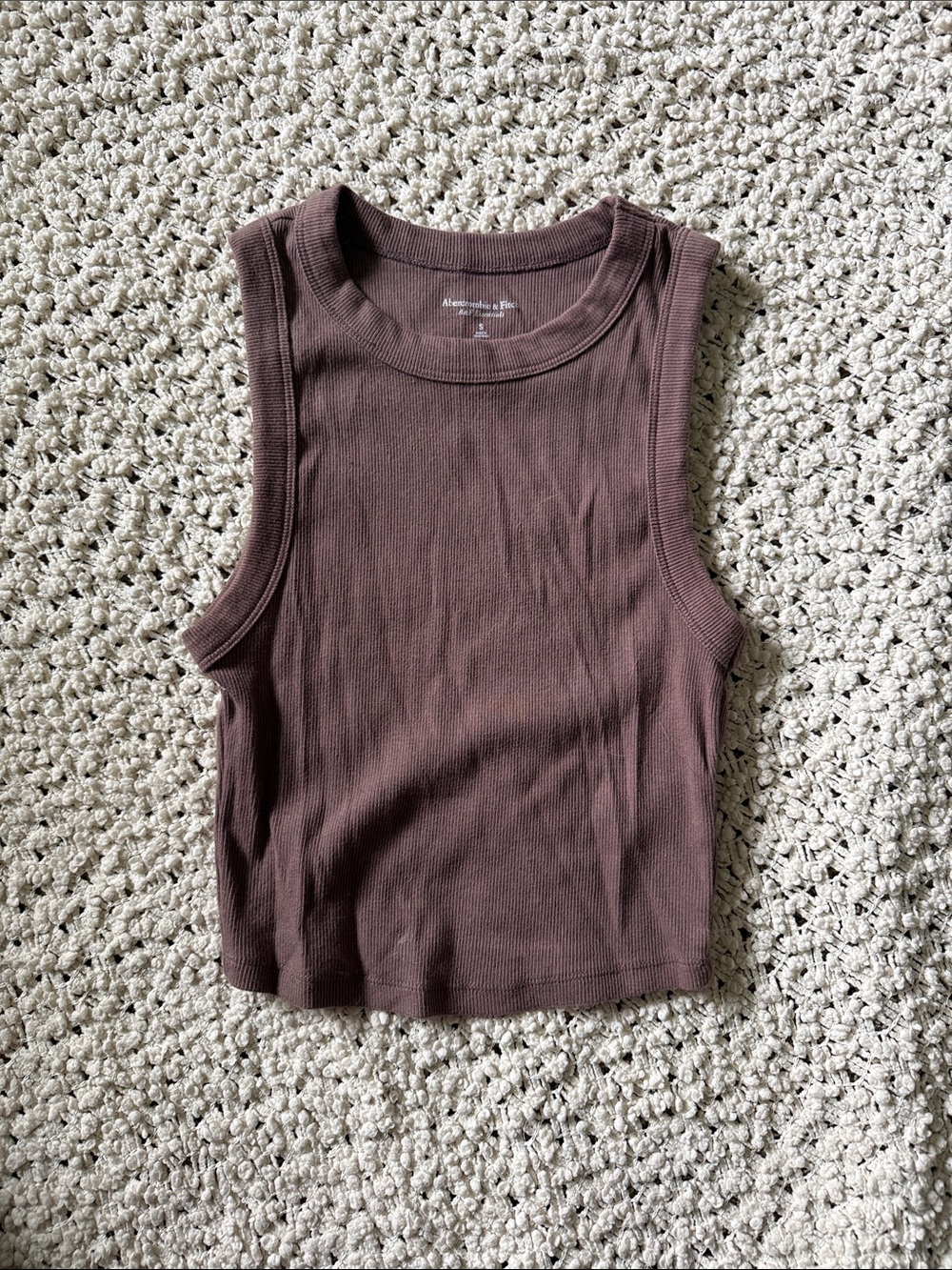 π₯₯ Abercrombie Cropped Crew Essential Tank in Brown π₯₯ - Picture 2 of 7